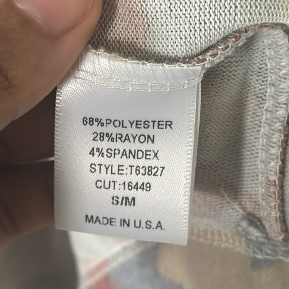 ODDY Women’s multi-colored top Sz S/M - Picture 3 of 5